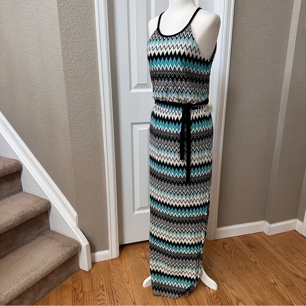 Bisou Bisou Sleeveless Halter Chevron Print Maxi Dress Size 6